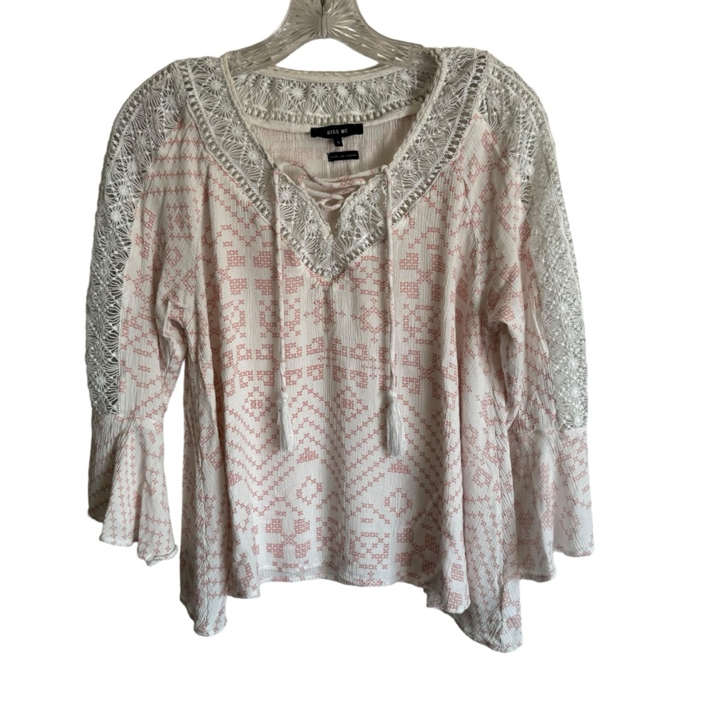 Miss Me peasant top pink white geometric pattern v-neck lace-up crochet boho S